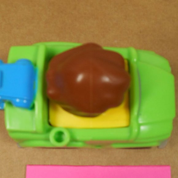 Fisher Price Little People Wheelie Green Tow Truck - Picture 4 of 4